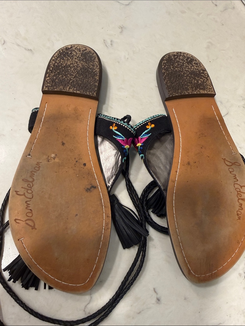 Sam Edelman Black Embroidered Thong Sandals with Multicolor Floral Stitching - Picture 3 of 4
